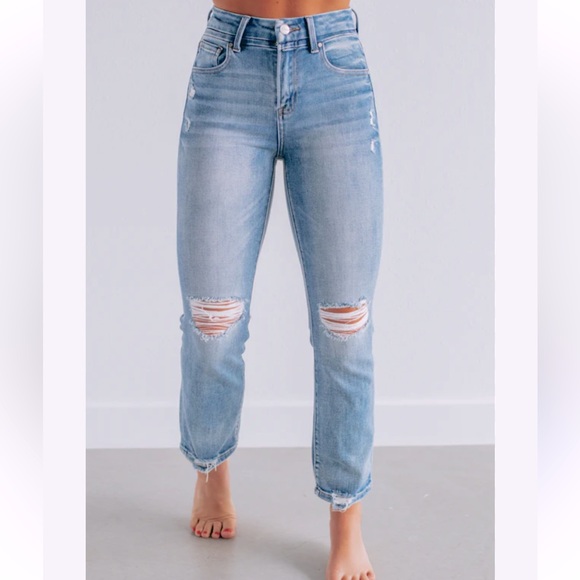 Risen High Rise Cropped Straight Leg Jeans in Distressed Wash Size 3 - Picture 1 of 5